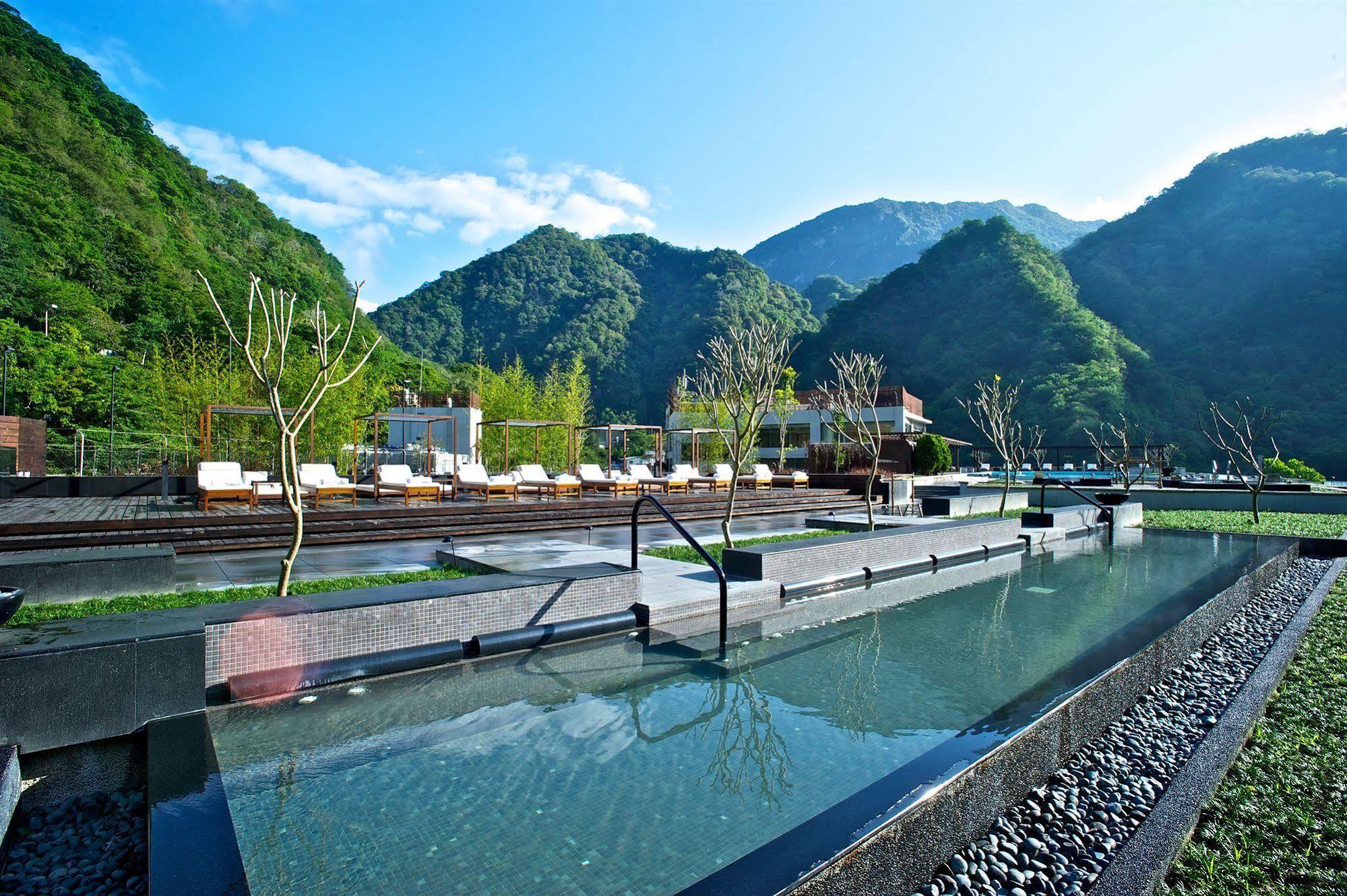 Silks Place Taroko Hotel Fushi Exterior photo