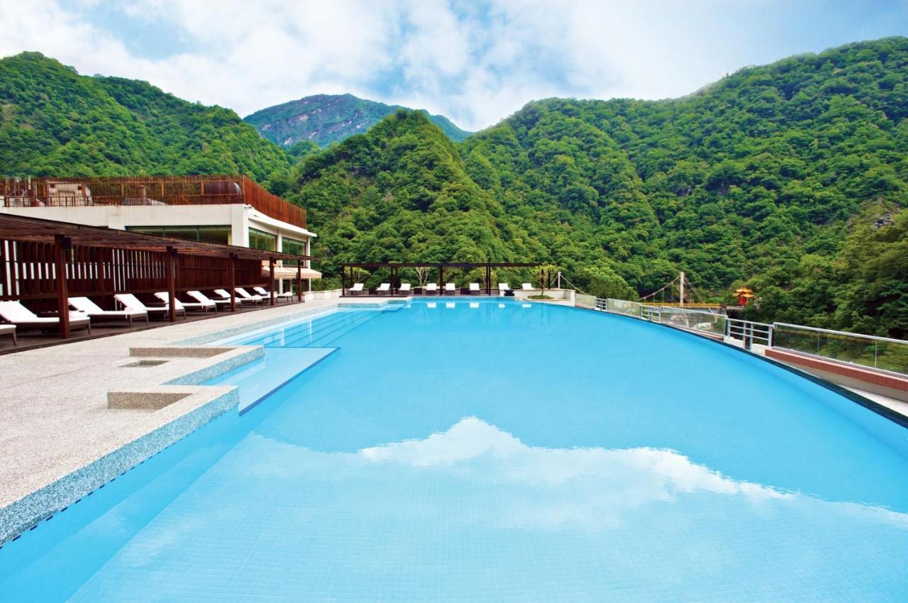 Silks Place Taroko Hotel Fushi Exterior photo